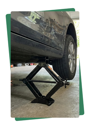 Podnośnik samochodowy trapezowy 1,5T + klucz do kół 17 19 21 23mm + torba